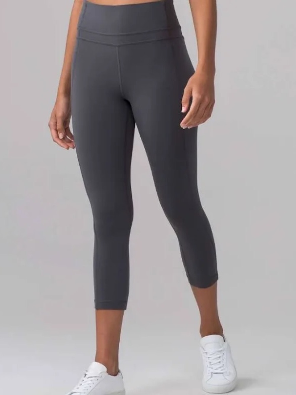 Lululemon Pushing Limits Nulu crop 21” in Dark carbon
